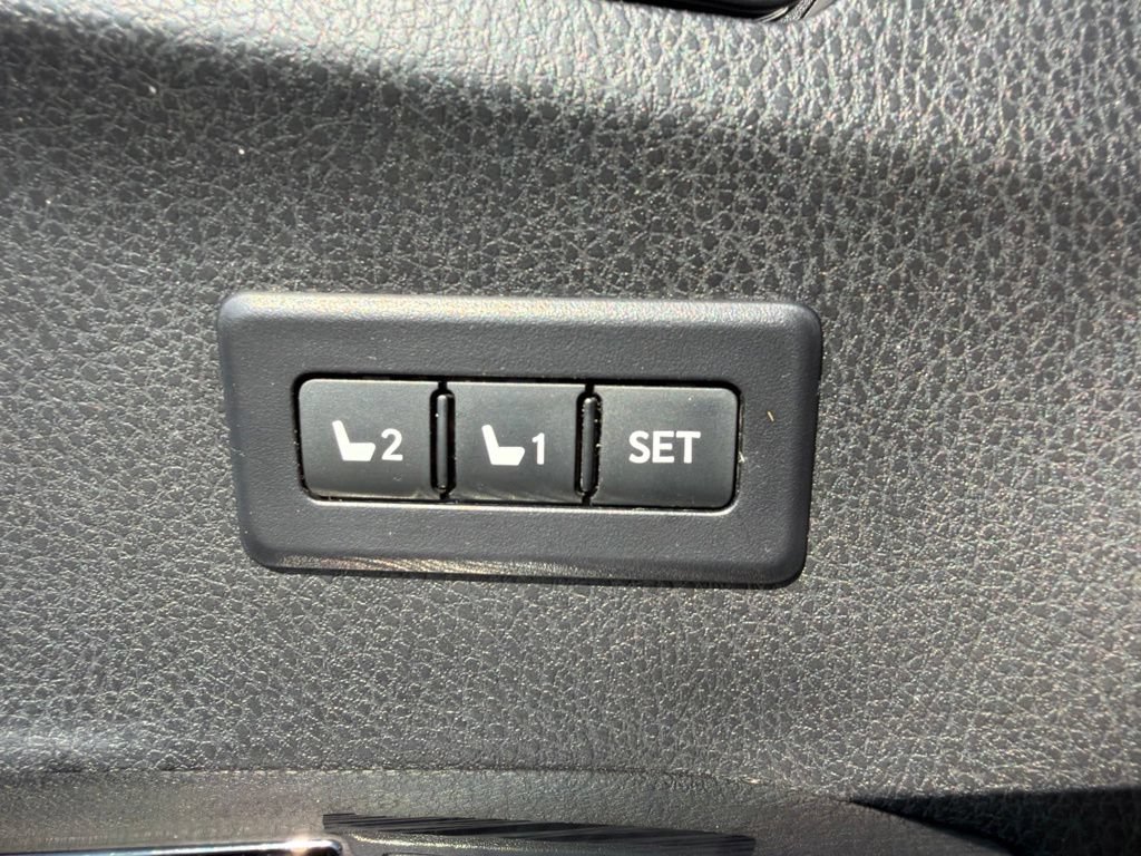 Used 2017 Toyota RAV4 Limited w/ Advanced Technology Package AWD/4WD image 13