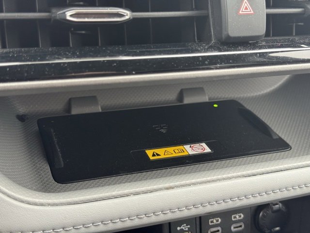 Used 2023 Toyota Highlander Limited image 31