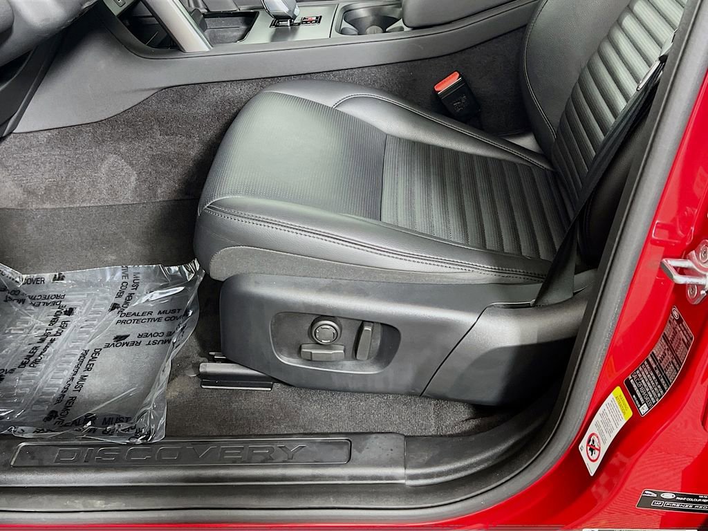 Certified 2024 Land Rover Discovery Sport S image 20