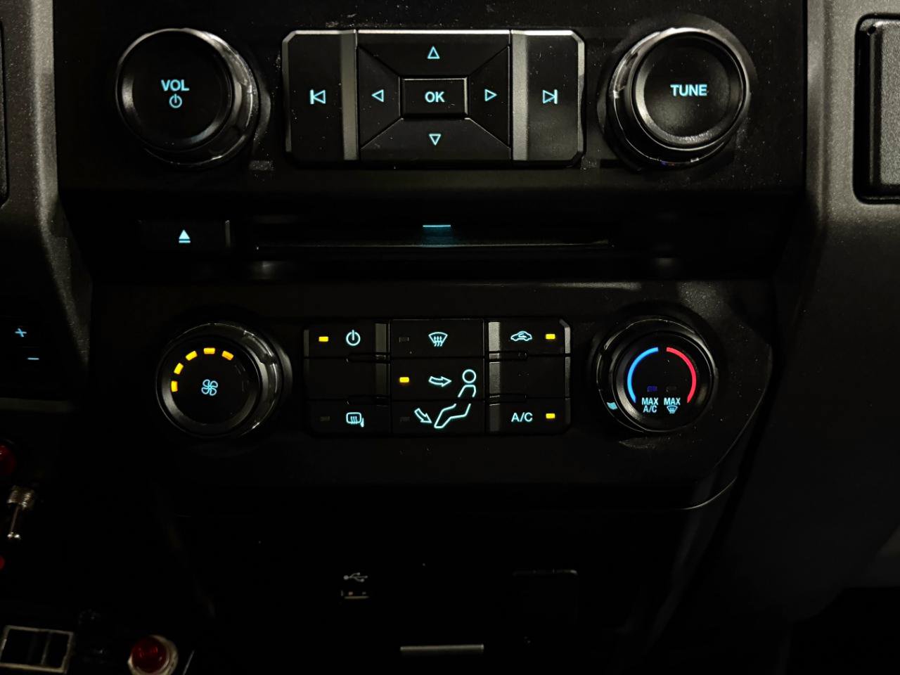 Used 2017 Ford F550 2WD SuperCab Super Duty image 29