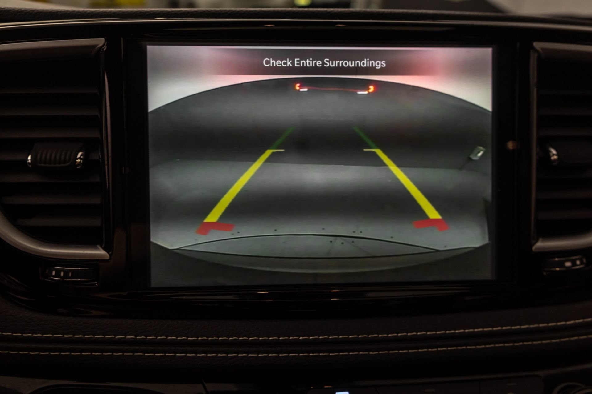 Used 2023 Chrysler Pacifica Limited FWD image 27
