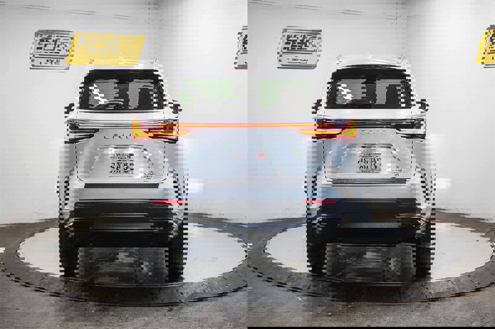 Used 2025 Lexus NX 350h AWD w/ Premium Package image 3