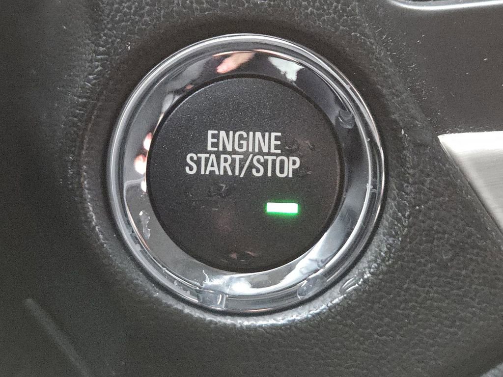 Used 2019 GMC Yukon XL Denali image 31