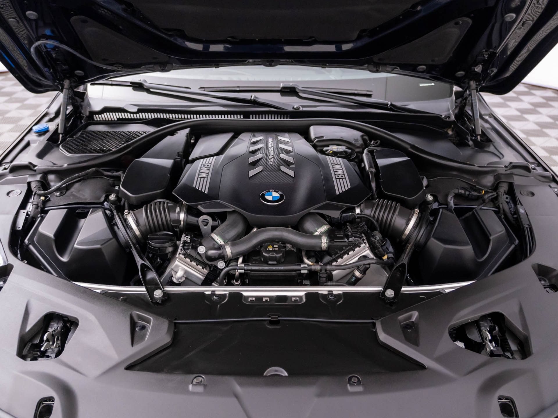Used 2024 BMW M850i xDrive Convertible AWD/4WD image 28