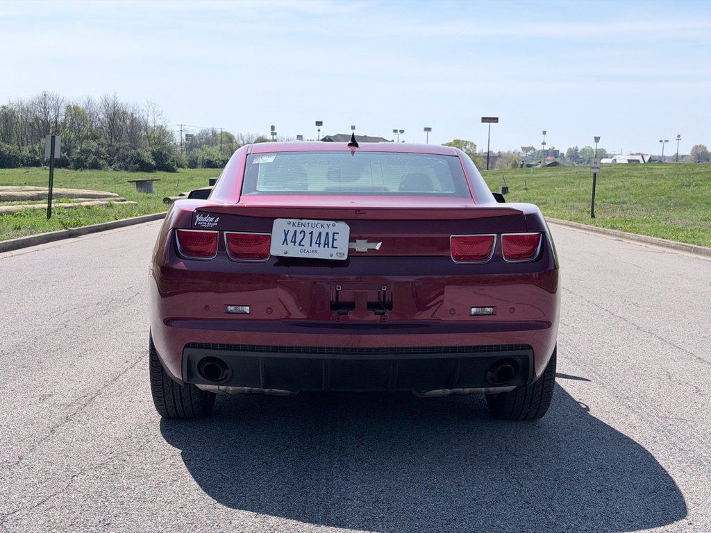 Used 2010 Chevrolet Camaro LT RWD image 24