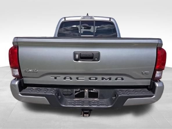 Used 2023 Toyota Tacoma SR AWD/4WD image 5