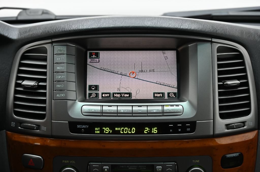 Used 2006 Lexus LX 470 4WD image 32