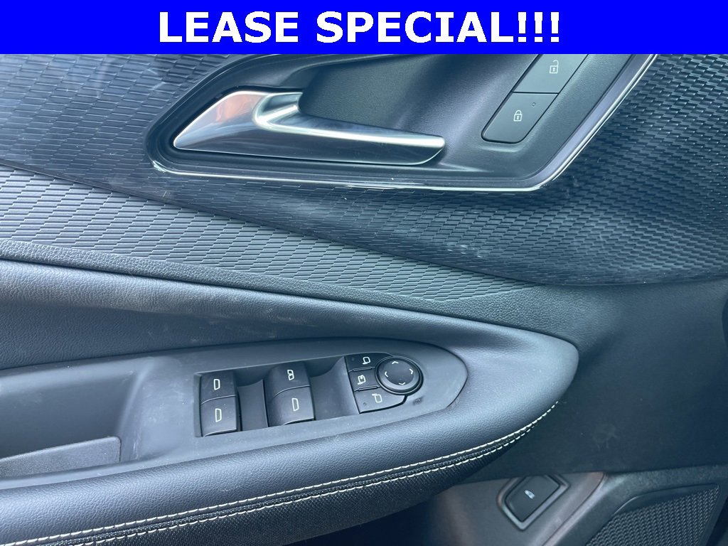 New 2025 Chevrolet Blazer EV LT AWD/4WD image 32