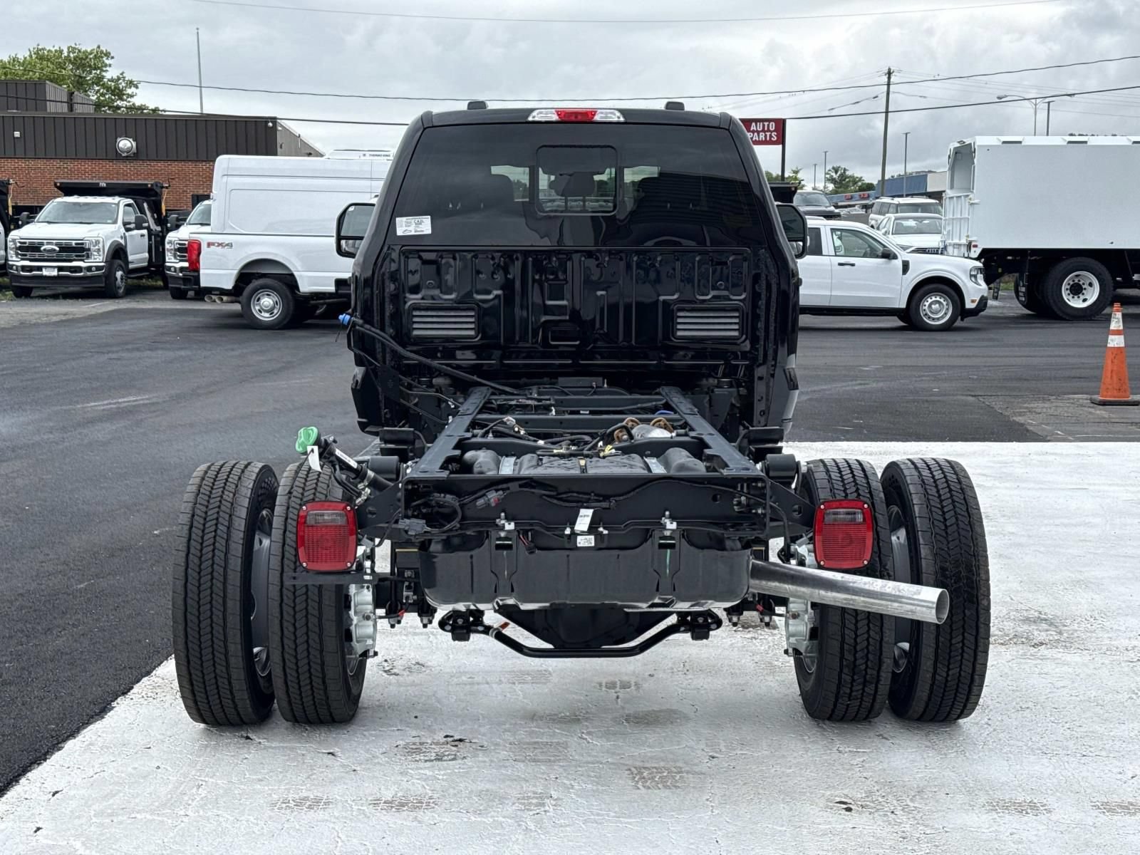 New 2026 Ford F550 4x4 Crew Cab Super Duty image 4