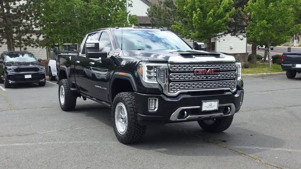 Used 2023 GMC Sierra 3500 Denali AWD/4WD image 3