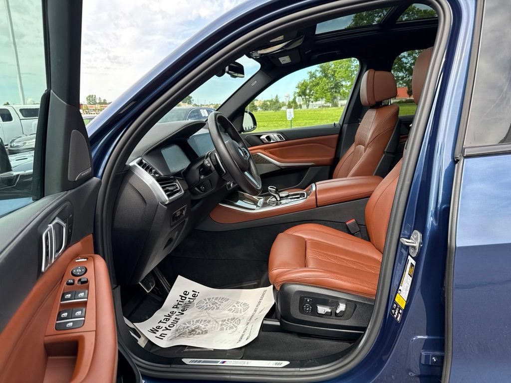 Used 2023 BMW X5 M50i AWD/4WD image 34