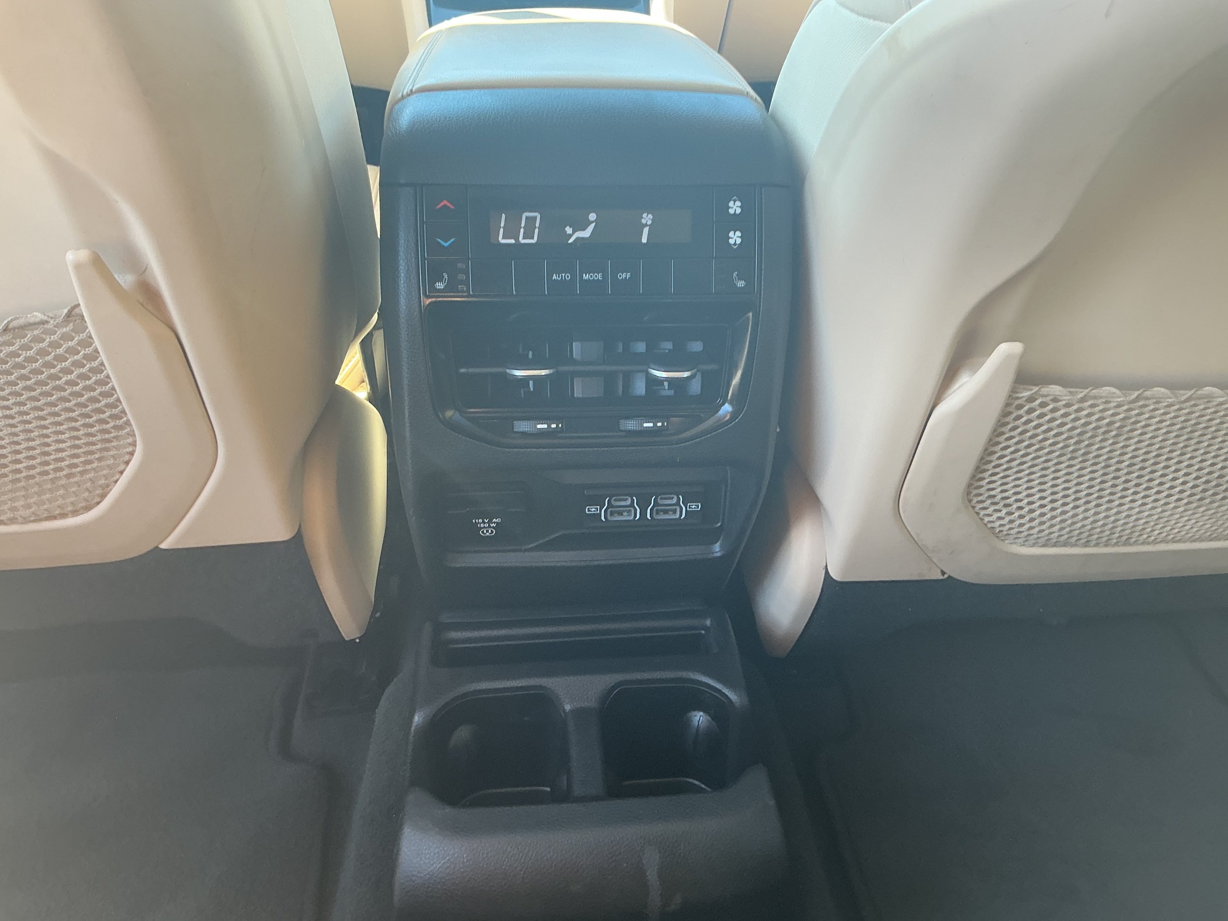 Used 2021 Jeep Grand Cherokee L Limited AWD/4WD image 9