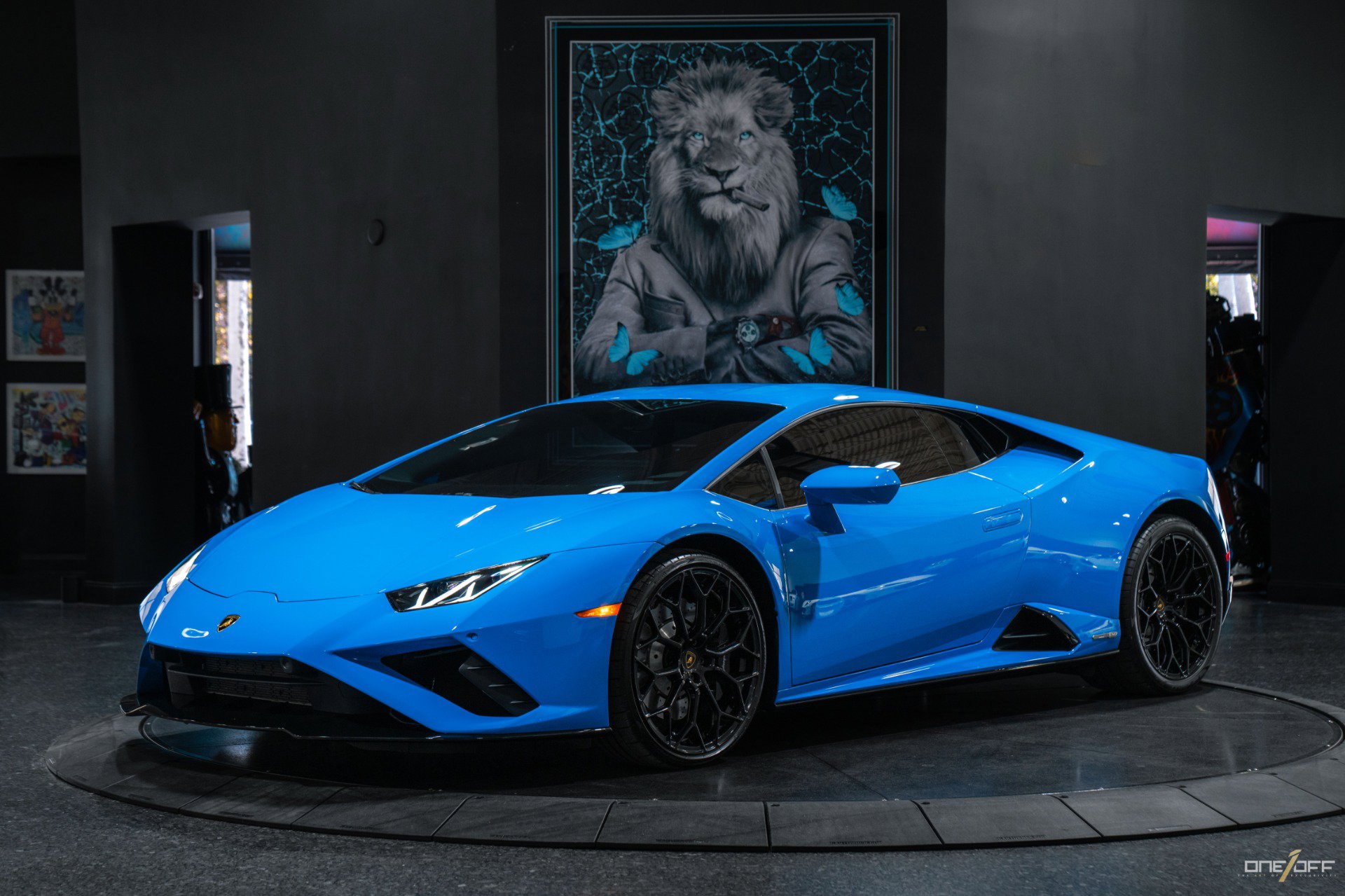 Used 2021 Lamborghini Huracan EVO image 1