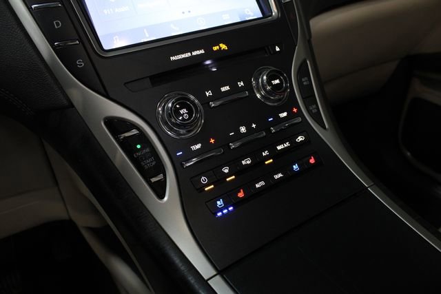 Used 2020 Lincoln Nautilus Reserve w/ Equipment Group 201A AWD/4WD image 17