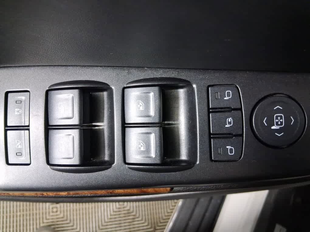 Used 2016 Chevrolet Tahoe LTZ image 11