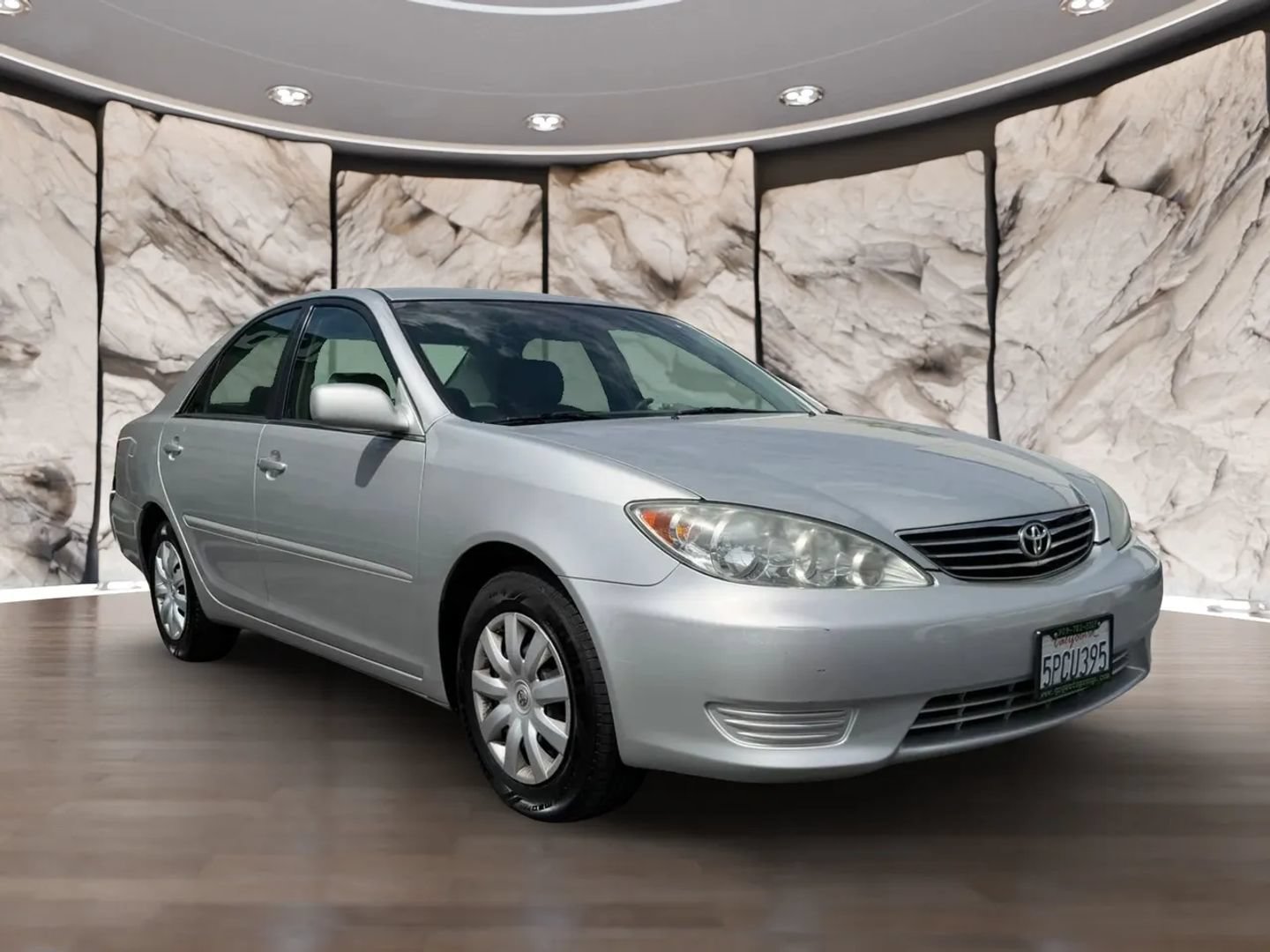 Used 2006 Toyota Camry LE FWD image 3