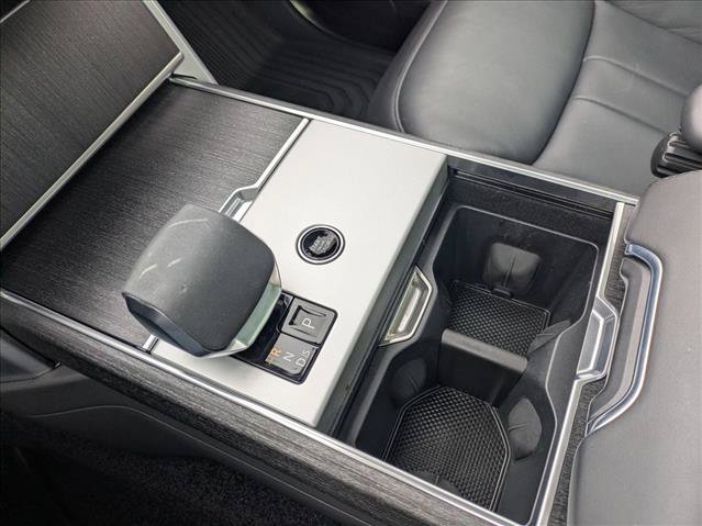 Certified 2025 Land Rover Range Rover SE AWD/4WD image 12