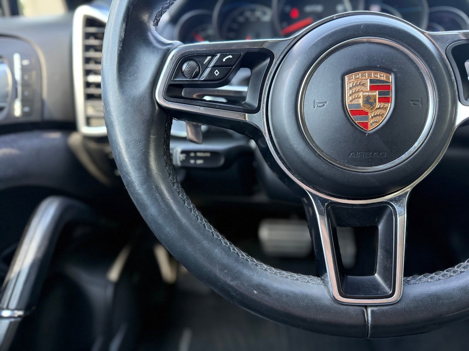 Used 2016 Porsche Cayenne GTS AWD/4WD image 26