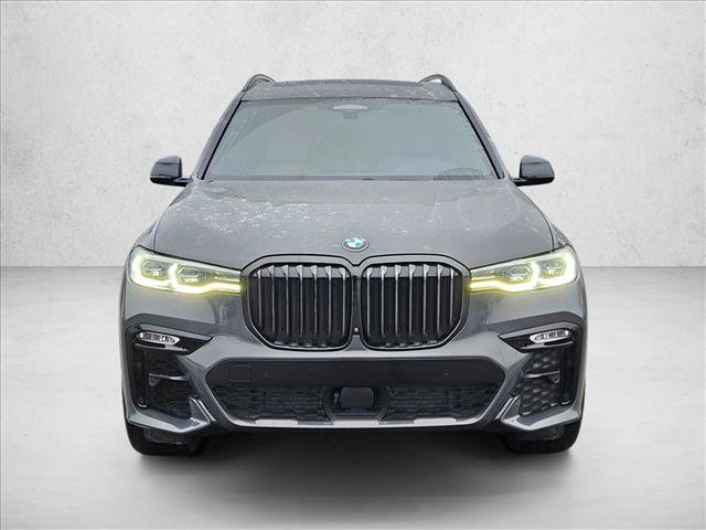 Used 2022 BMW X7 M50i w/ Dynamic Handling Package video 2