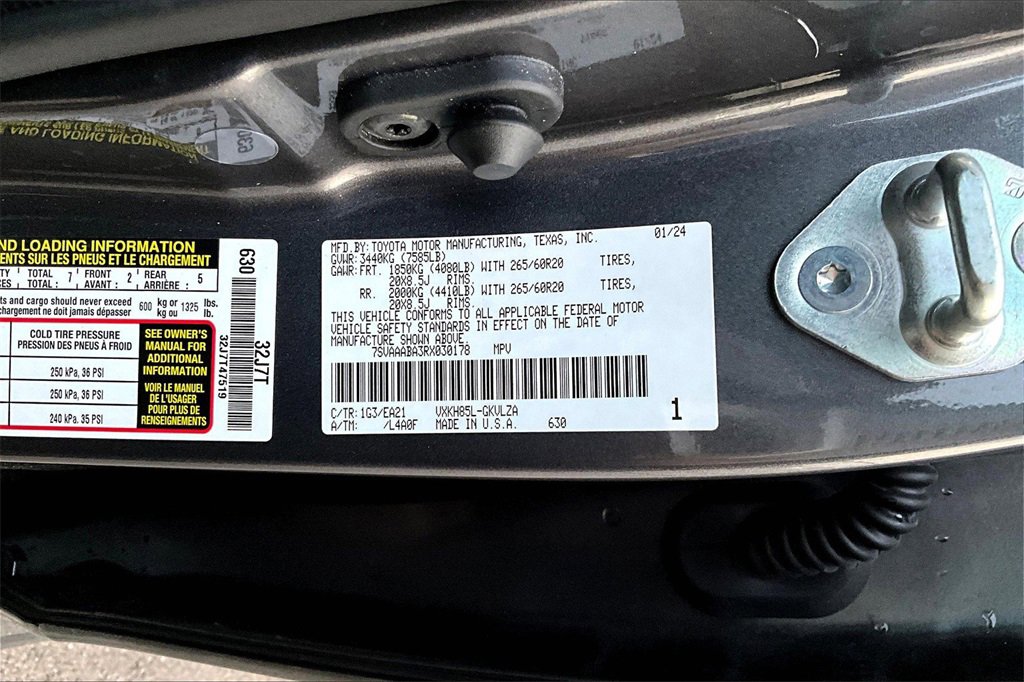 Used 2024 Toyota Sequoia Limited w/ TRD Off-Road Package image 33