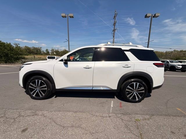 Certified 2025 Nissan Pathfinder Platinum image 8