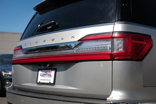 Used 2018 Lincoln Navigator L Select w/ Technology Package AWD/4WD image 23