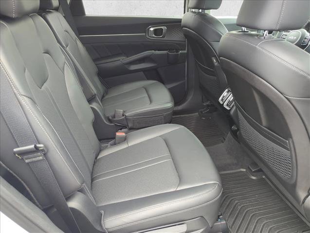 Used 2023 Kia Sorento SX AWD/4WD image 25