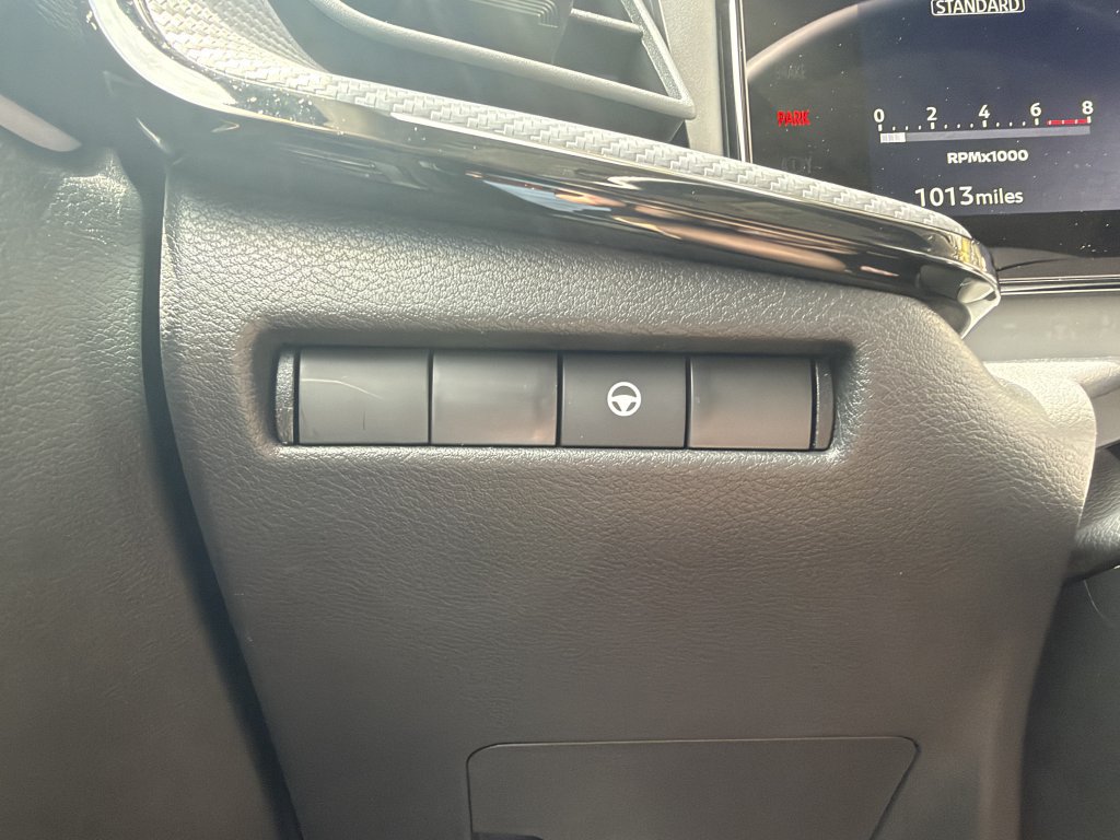Used 2026 Nissan Kicks SR w/ Cold Weather Package AWD/4WD image 29