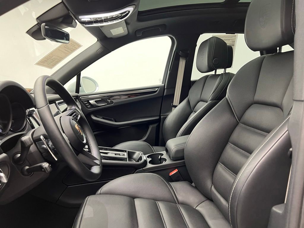 Used 2025 Porsche Macan S AWD/4WD image 5