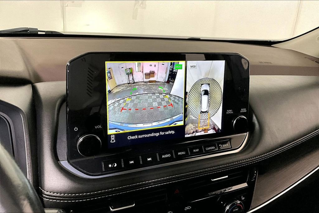 Used 2022 Nissan Rogue Platinum w/ Head-Up Display Package image 21