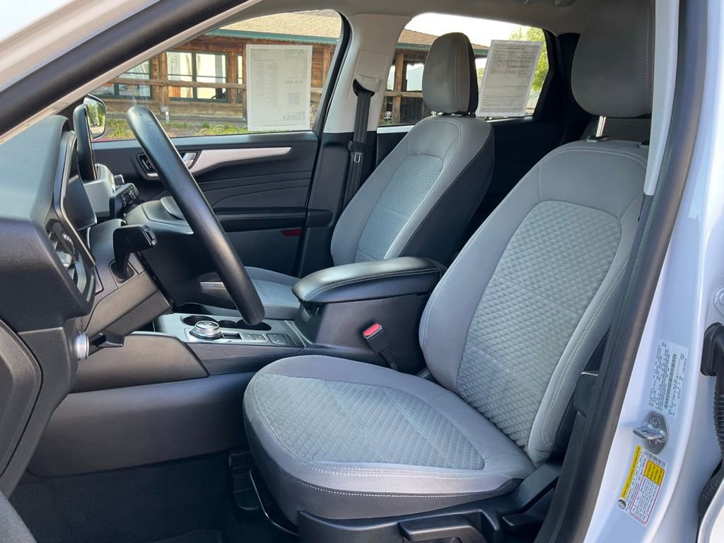 Used 2021 Ford Escape SE image 44