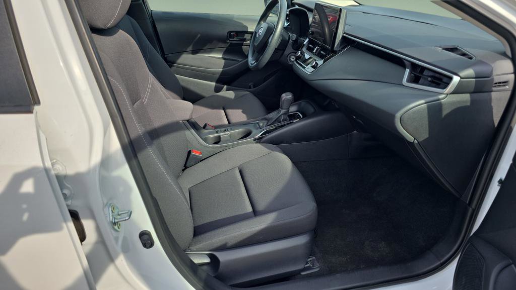 Used 2024 Toyota Corolla LE FWD image 14