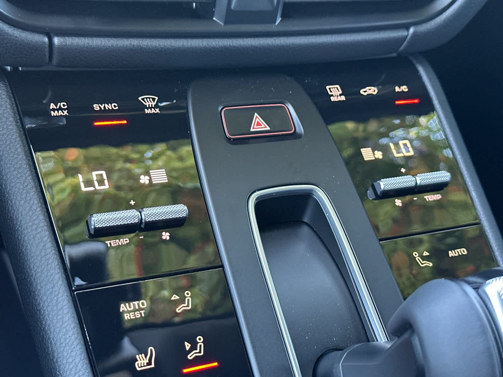New 2026 Porsche Macan AWD/4WD image 24