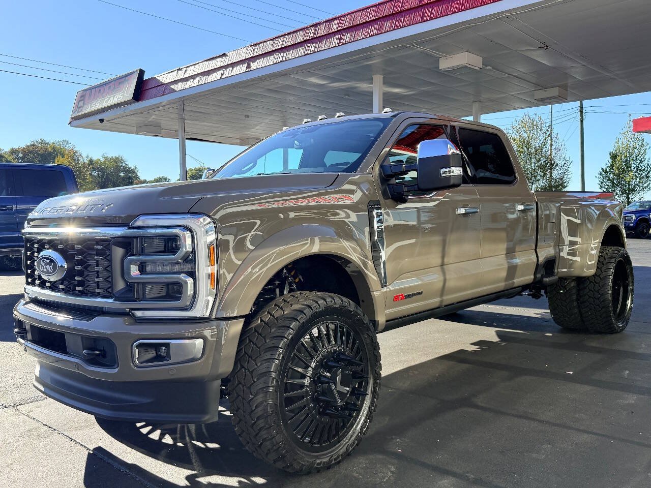 Used 2027 Ford F450 Platinum w/ Platinum Plus Package AWD/4WD image 16