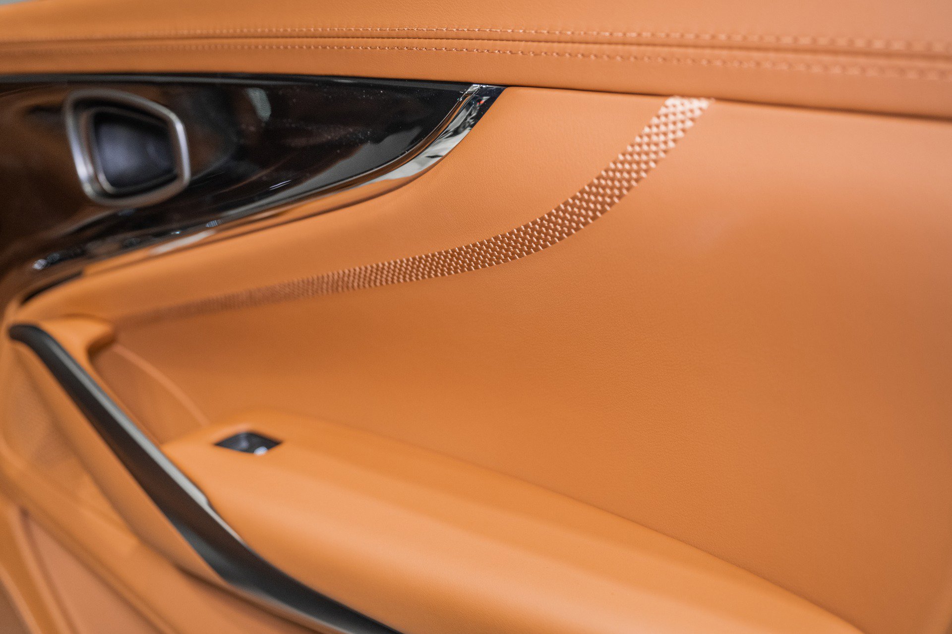 New 2026 Aston Martin DBX 707 image 46