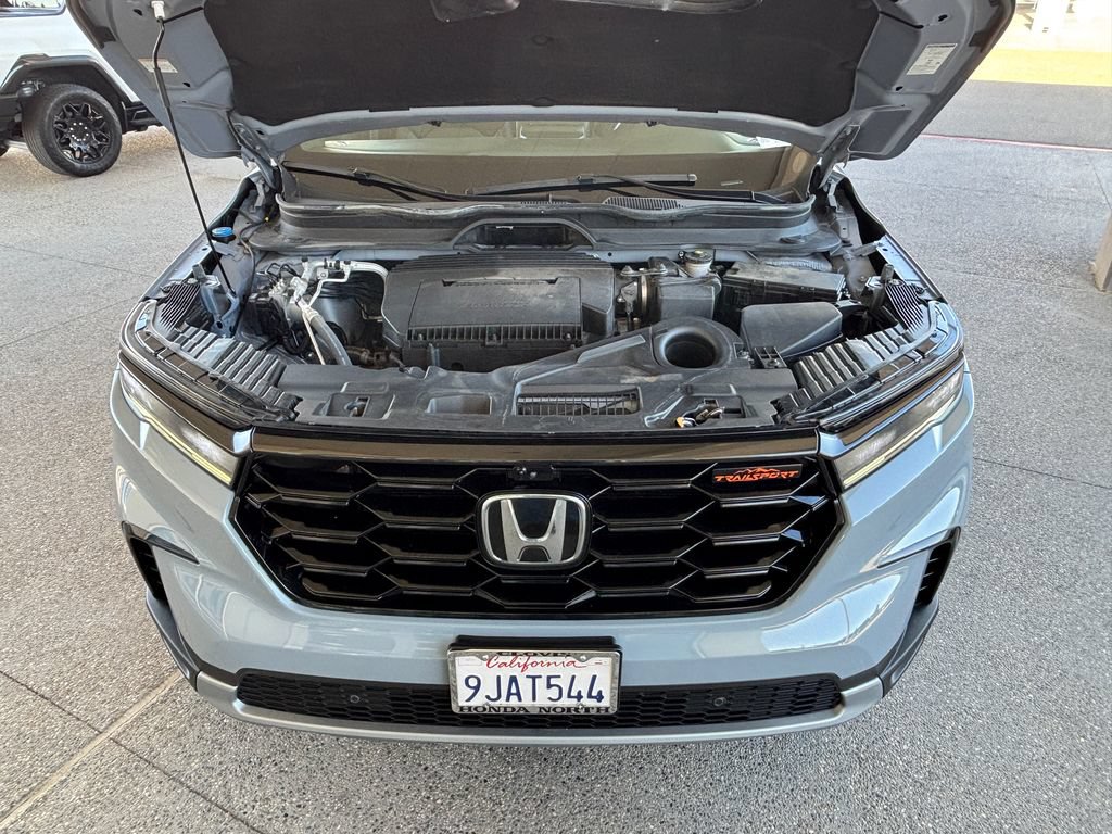 Used 2023 Honda Pilot TrailSport image 32