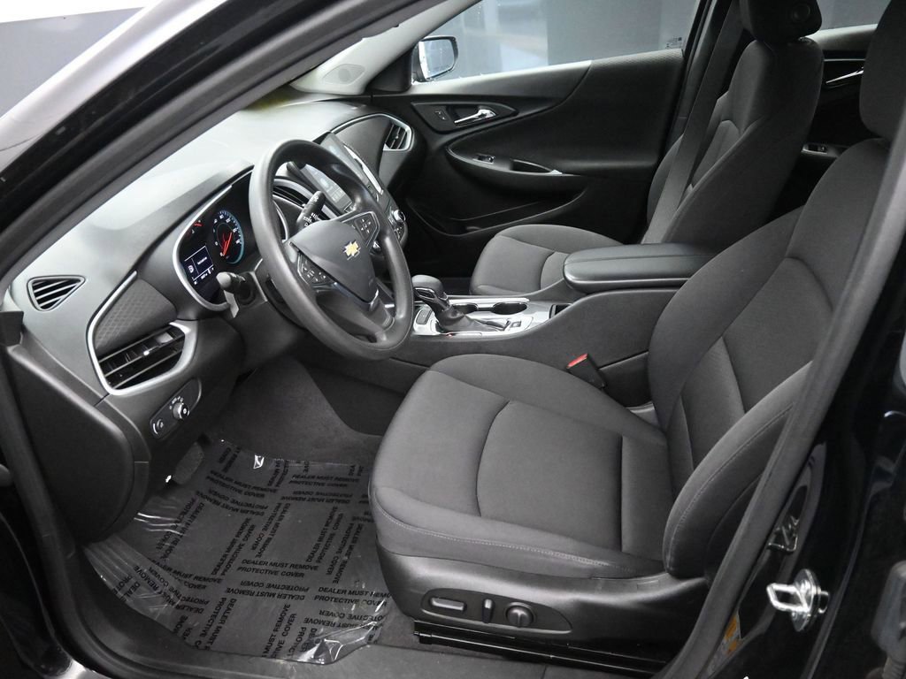 Used 2023 Chevrolet Malibu LT image 16