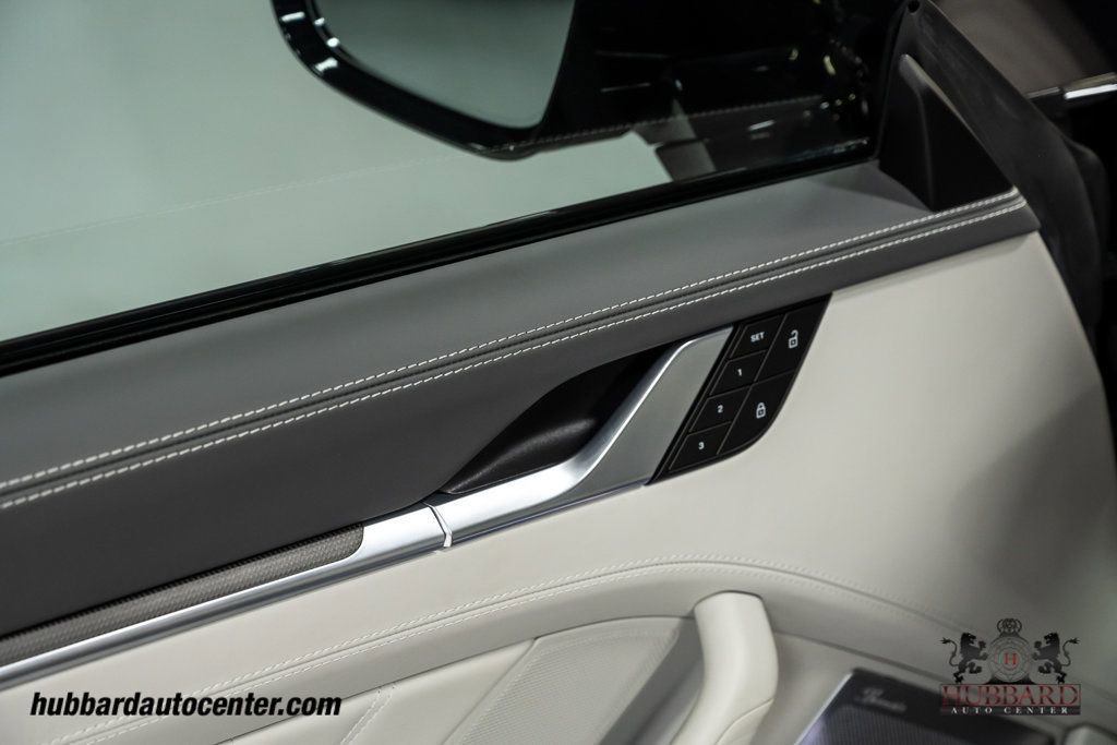 Used 2022 Porsche 911 Coupe image 18