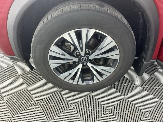 Used 2023 Nissan Rogue SV w/ SV Premium B Package image 15