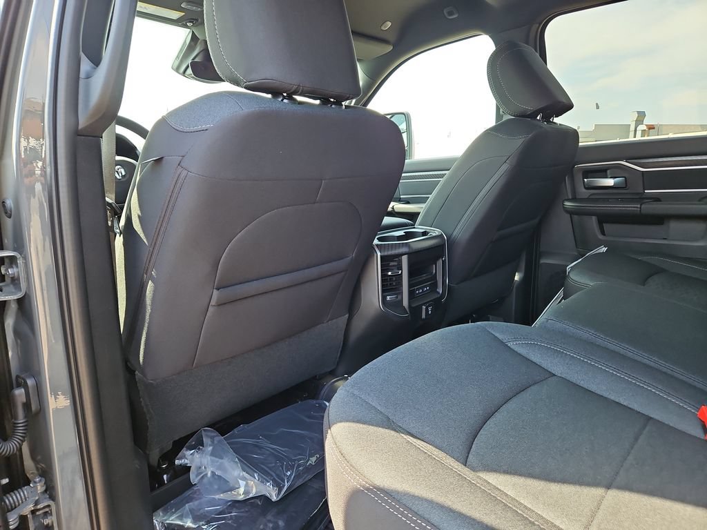 New 2027 RAM 3500 Big Horn AWD/4WD image 14
