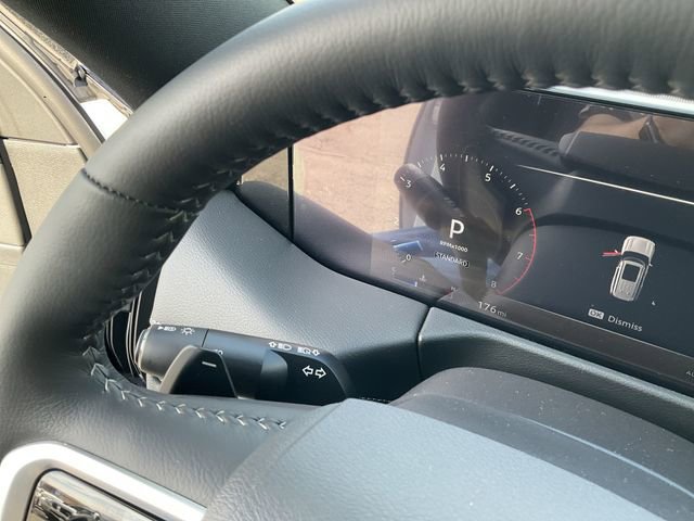 New 2026 Nissan Armada SL w/ Captain's Chari Seat Package image 22