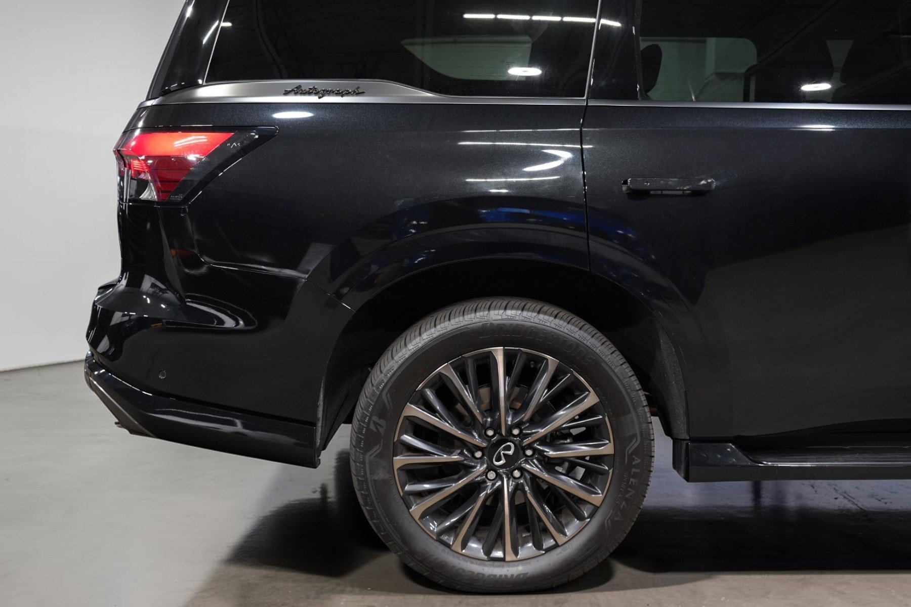 Used 2025 INFINITI QX80 Autograph AWD/4WD image 60