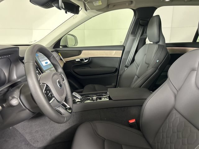 Used 2025 Volvo XC90 B6 Plus w/ Protection Package Premier AWD/4WD image 19
