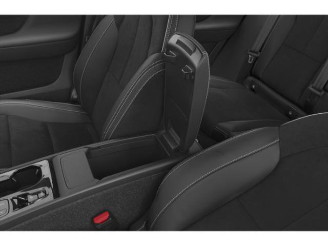 Used 2021 Volvo XC40 T4 R-Design w/ Climate Package FWD image 14