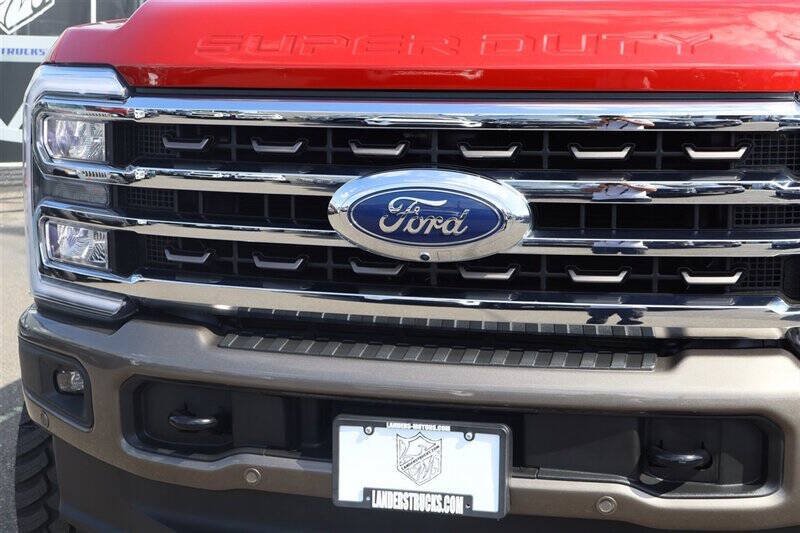 Used 2023 Ford F350 King Ranch w/ FX4 Off-Road Package AWD/4WD image 9