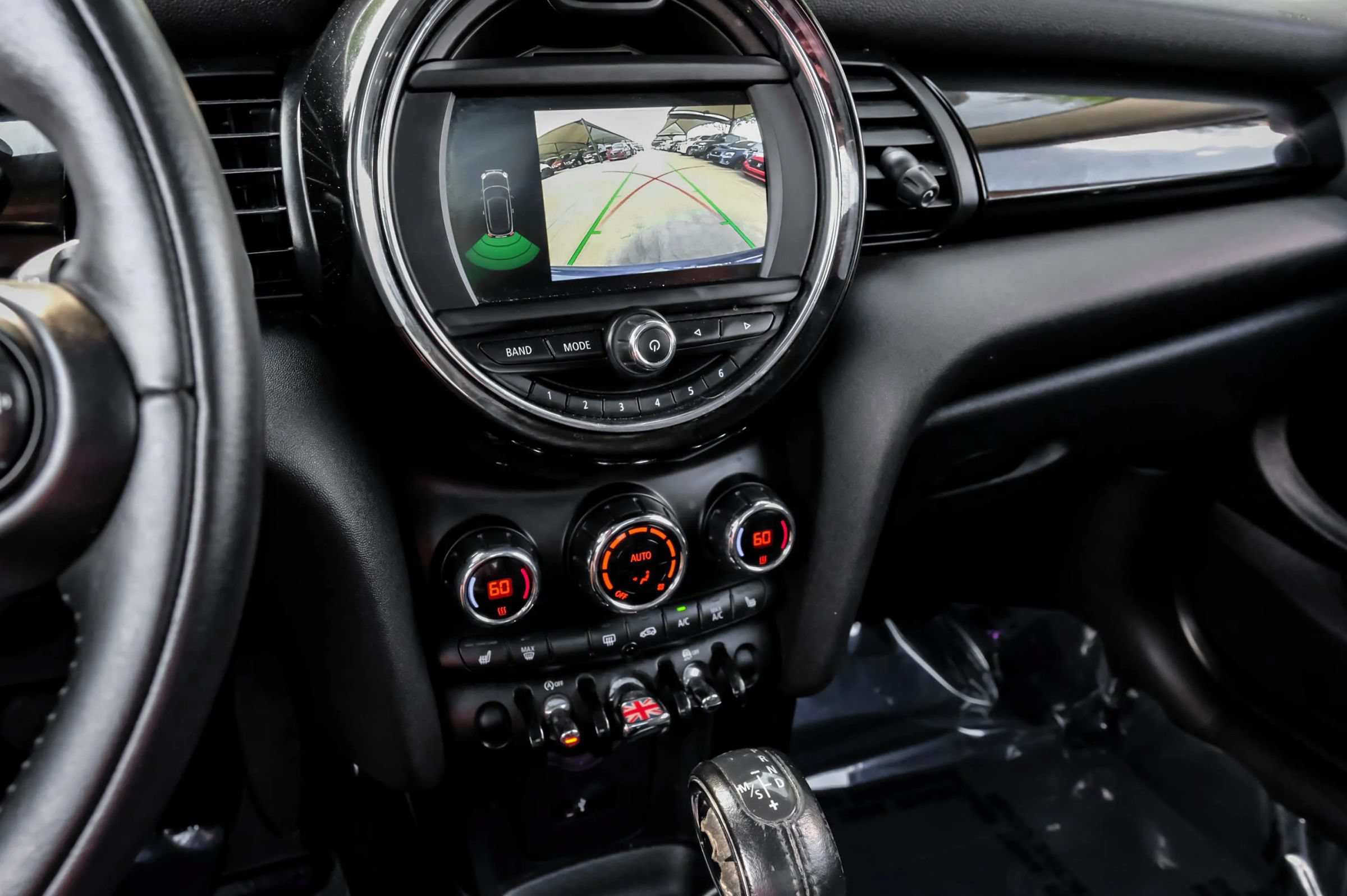 Used 2019 MINI Cooper 2-Door Hardtop FWD image 26