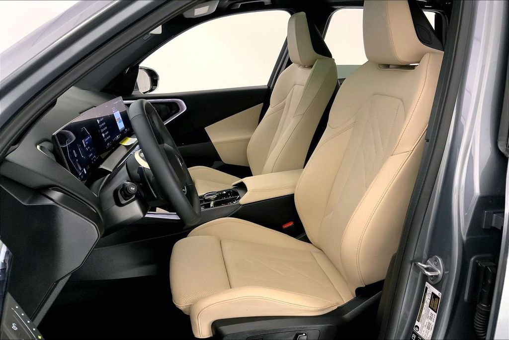 Certified 2025 BMW X3 xDrive30i w/ Convenience Package AWD/4WD image 13