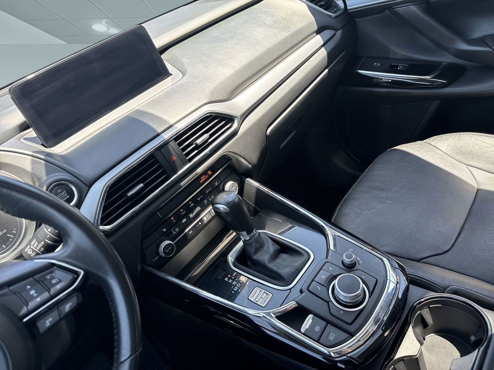 Used 2023 MAZDA CX-9 Touring image 17