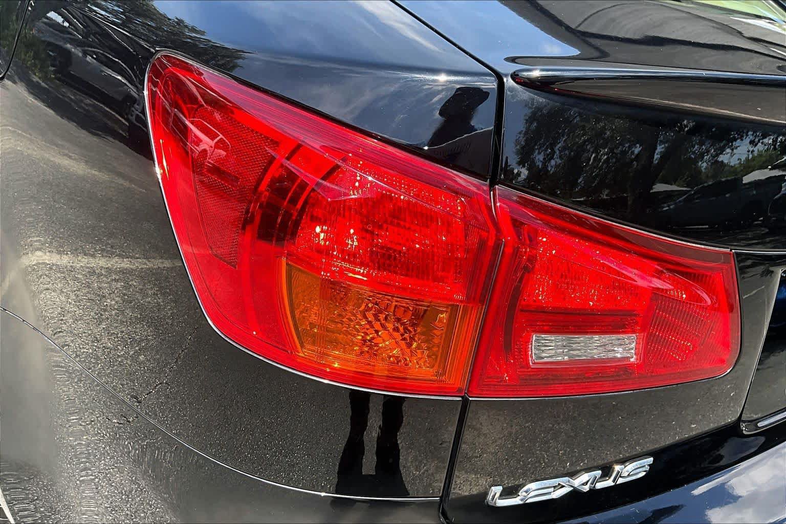 Used 2007 Lexus IS 250 w/ Premium Pkg RWD image 28