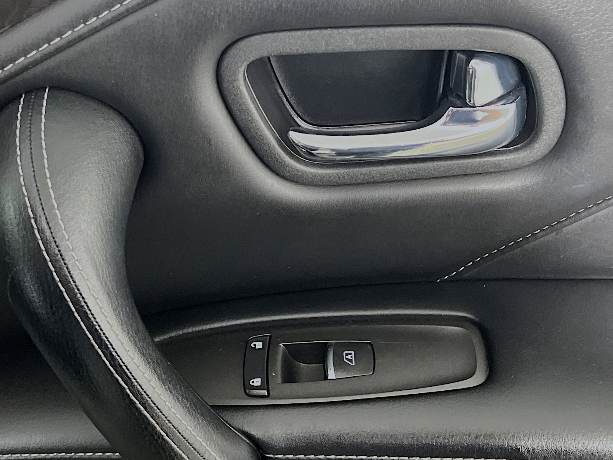 Used 2024 INFINITI QX80 Luxe image 32